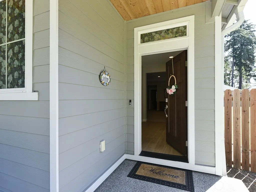 12825 Lakeholme Road SW Lakewood WA 98498