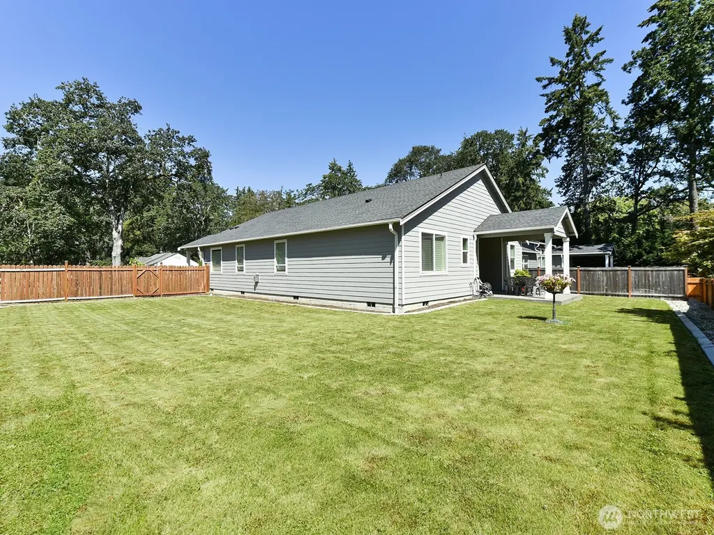12825 Lakeholme Road SW Lakewood WA 98498