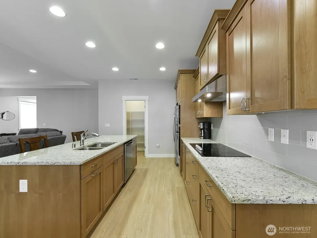 12825 Lakeholme Road SW Lakewood WA 98498