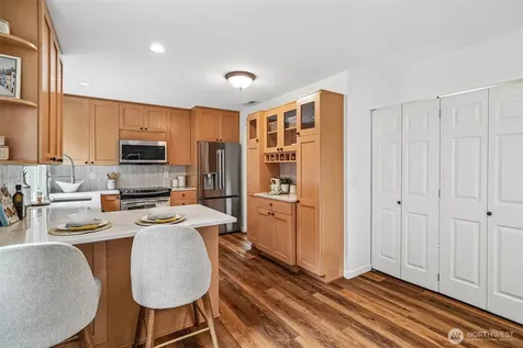 19103 SE 47th Place Issaquah WA 98027