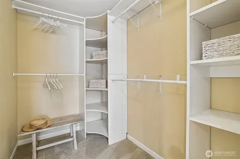 19103 SE 47th Place Issaquah WA 98027