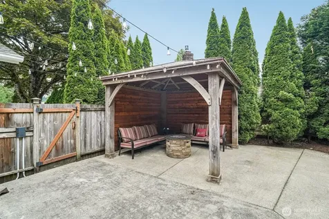 19103 SE 47th Place Issaquah WA 98027