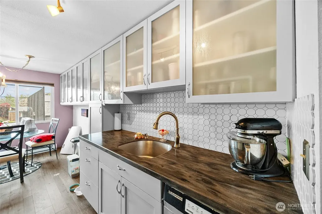 2020 Grant Avenue S Renton WA 98055