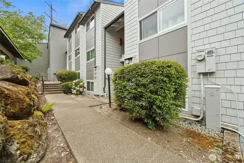 2020 Grant Avenue S Renton WA 98055