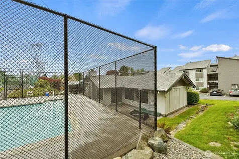 2020 Grant Avenue S Renton WA 98055