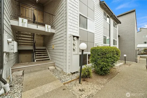 2020 Grant Avenue S Renton WA 98055