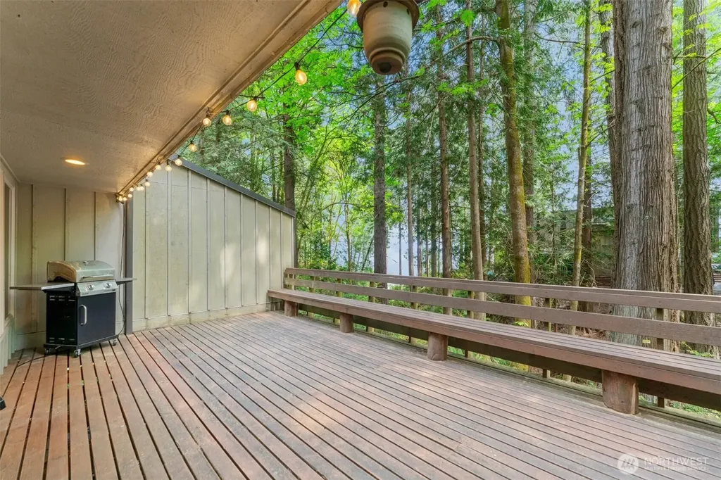 201 E Cutty Sark Drive Shelton WA 98584