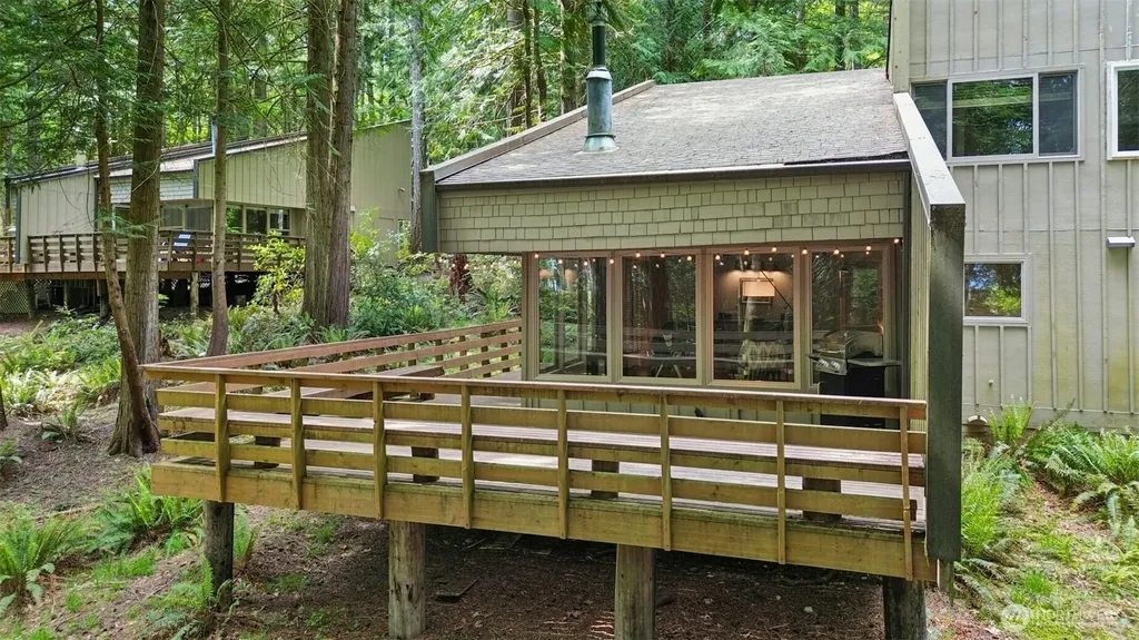 201 E Cutty Sark Drive Shelton WA 98584