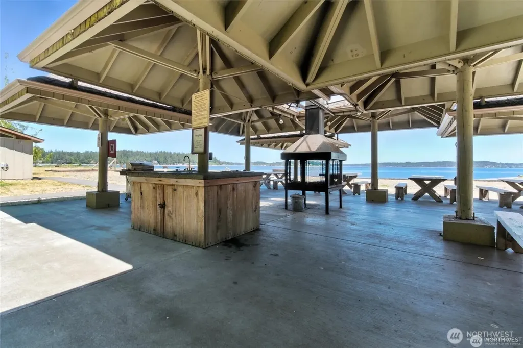 201 E Cutty Sark Drive Shelton WA 98584