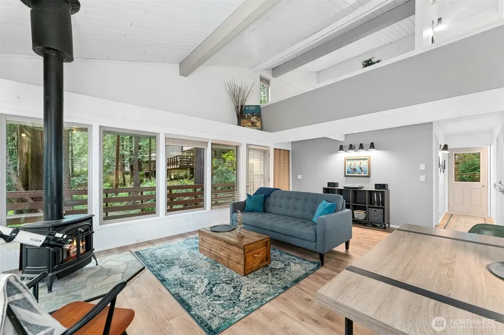 201 E Cutty Sark Drive Shelton WA 98584