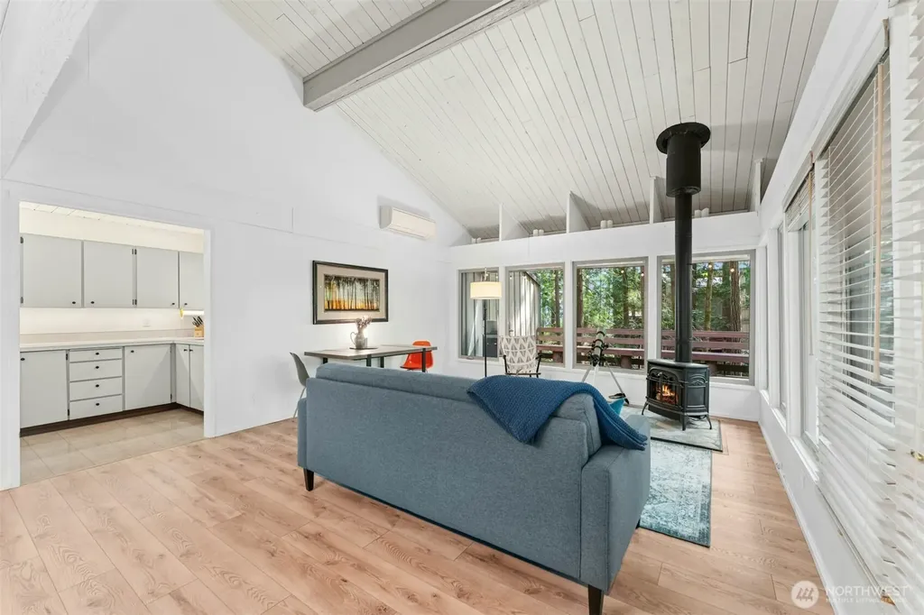 201 E Cutty Sark Drive Shelton WA 98584