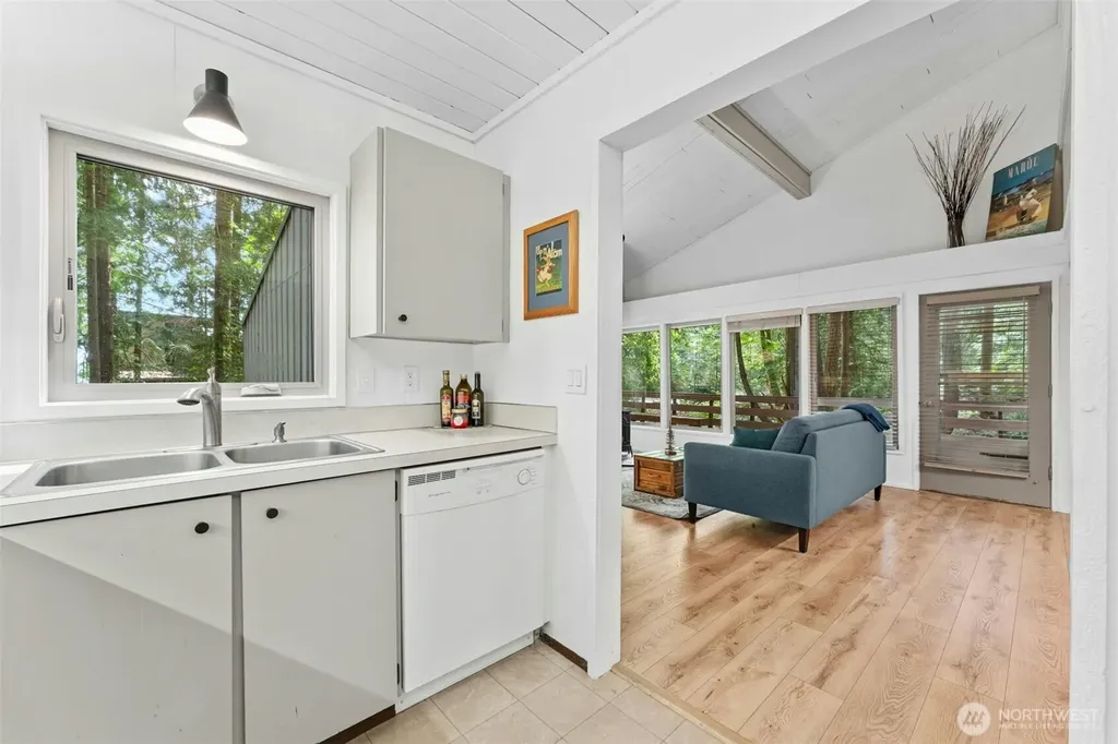 201 E Cutty Sark Drive Shelton WA 98584