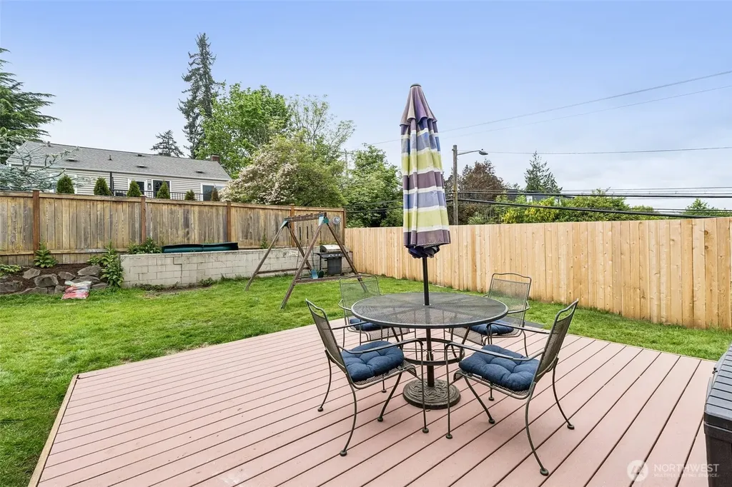 9417 44th Place NE Seattle WA 98115