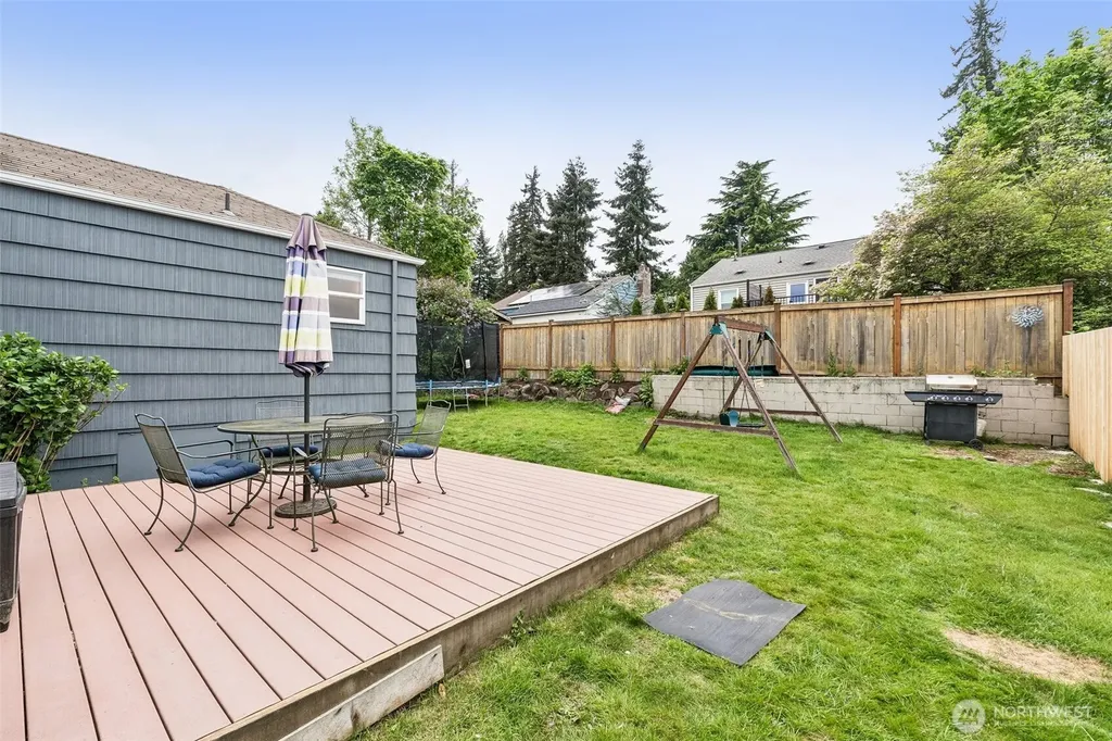 9417 44th Place NE Seattle WA 98115