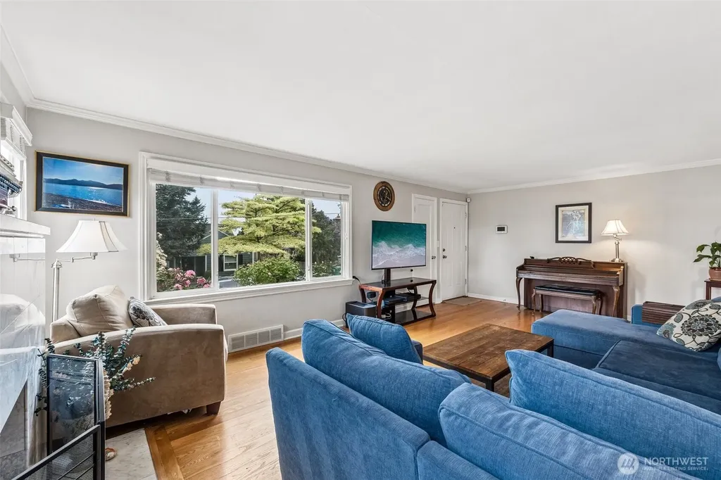 9417 44th Place NE Seattle WA 98115