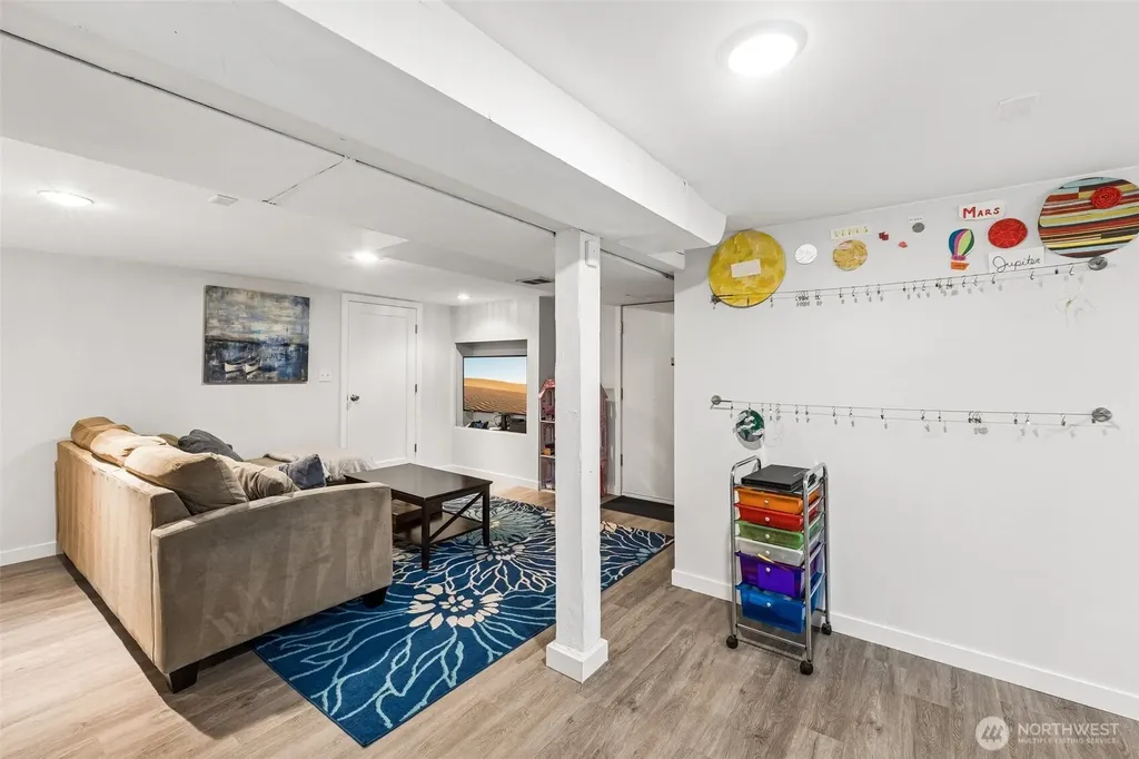 9417 44th Place NE Seattle WA 98115