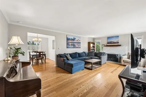 9417 44th Place NE Seattle WA 98115
