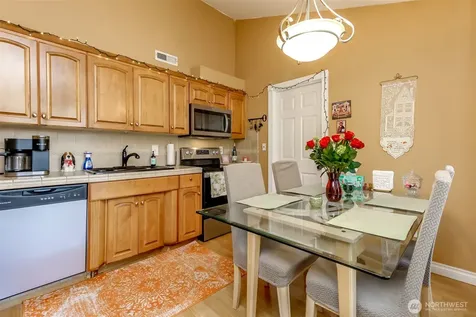 33818 35th Avenue SW Federal Way WA 98023