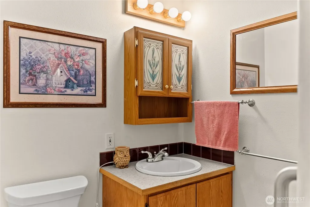 1622 Loomis Oroville Road Oroville WA 98827