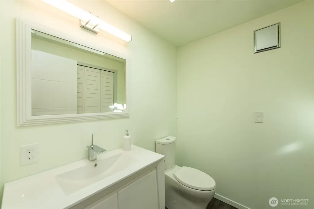 681 Bachelor Road Sequim WA 98382