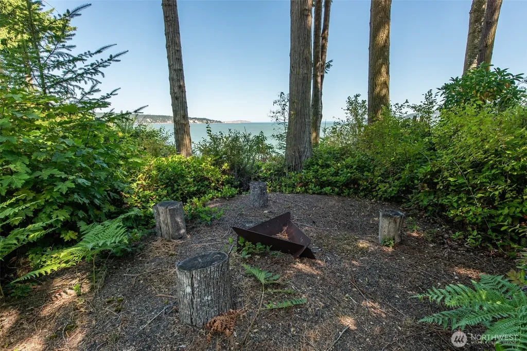 681 Bachelor Road Sequim WA 98382