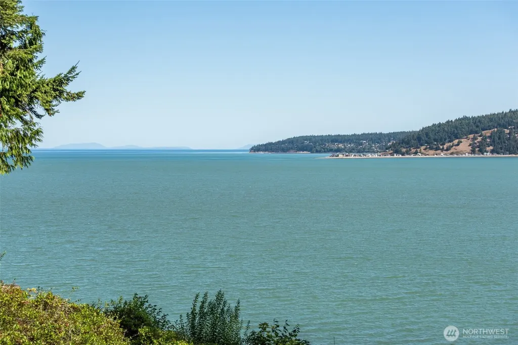681 Bachelor Road Sequim WA 98382