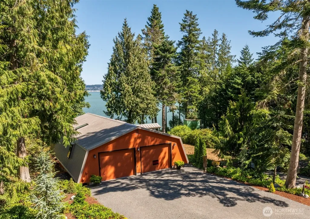 681 Bachelor Road Sequim WA 98382