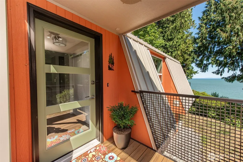 681 Bachelor Road Sequim WA 98382