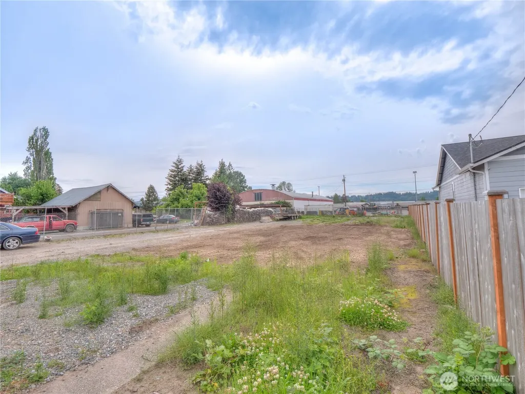 2905 B Street SE Auburn WA 98002