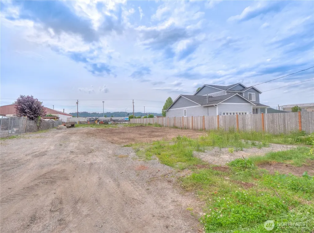 2905 B Street SE Auburn WA 98002