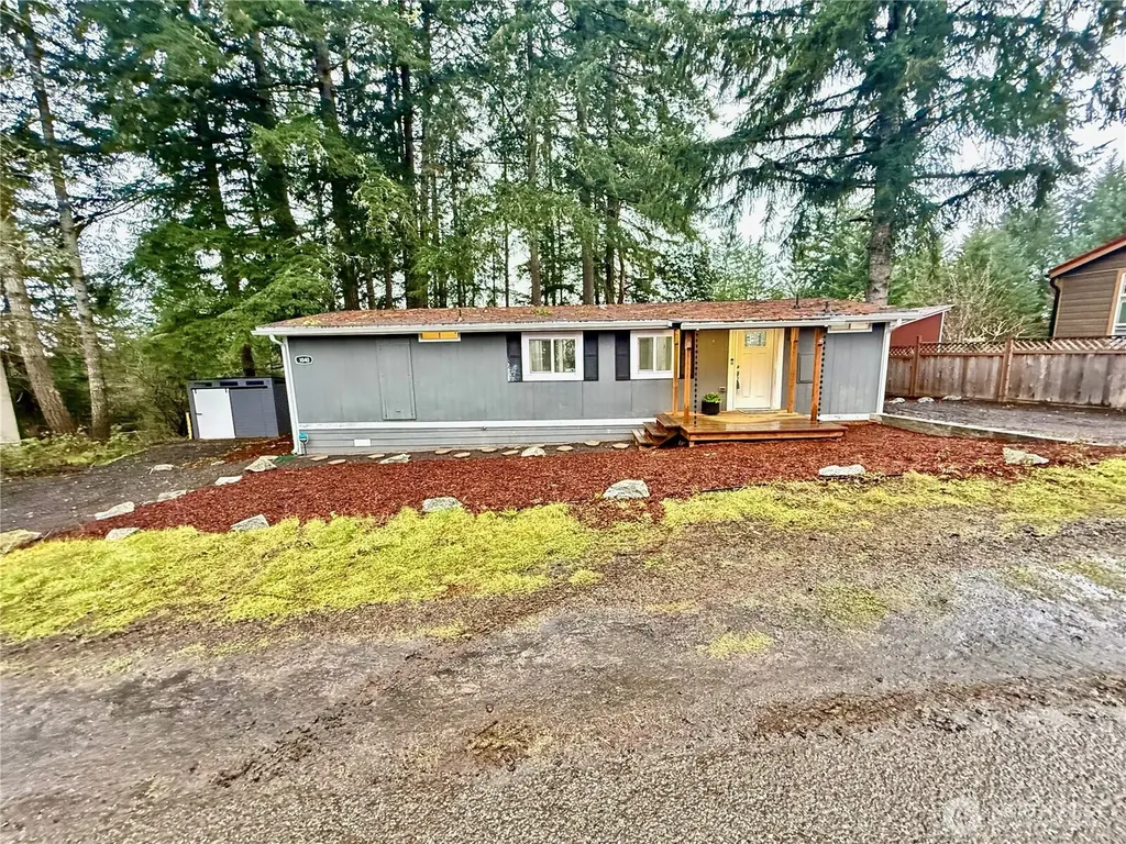 1040 NE Larson Boulevard Belfair WA 98528