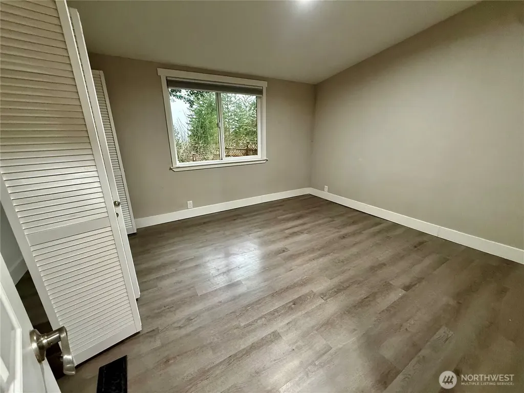 1040 NE Larson Boulevard Belfair WA 98528