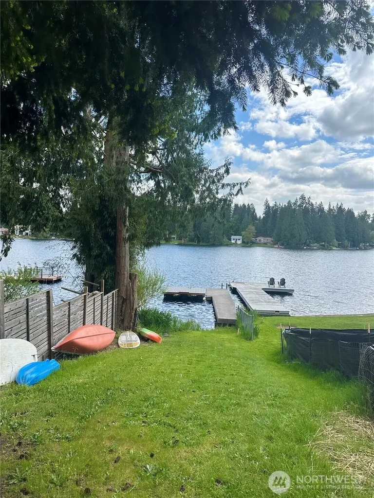 2027 219th Lane SE Sammamish WA 98075