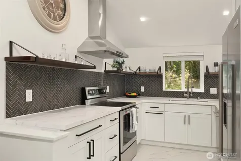 2027 219th Lane SE Sammamish WA 98075