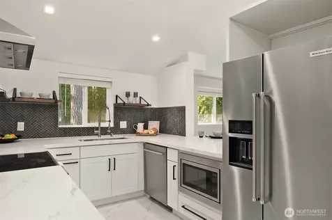 2027 219th Lane SE Sammamish WA 98075
