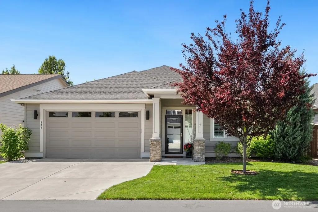 630 SE Whimbrel Loop College Place WA 99324
