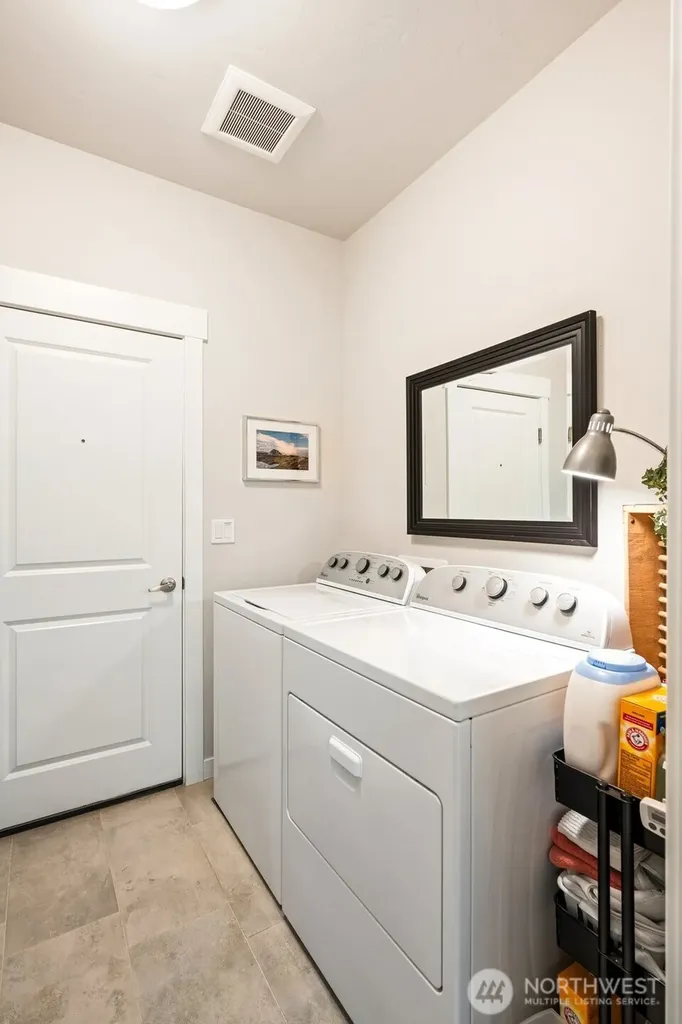 630 SE Whimbrel Loop College Place WA 99324