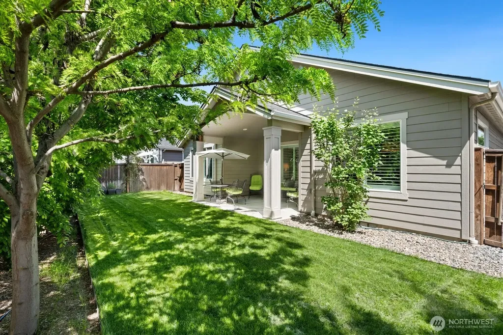 630 SE Whimbrel Loop College Place WA 99324