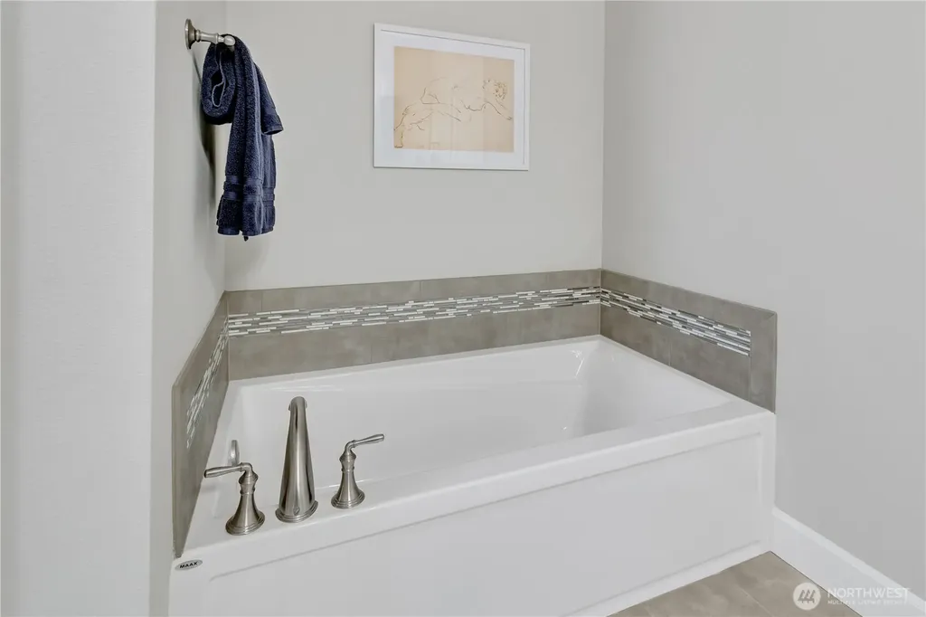 3877 Scott Lane Gig Harbor WA 98335