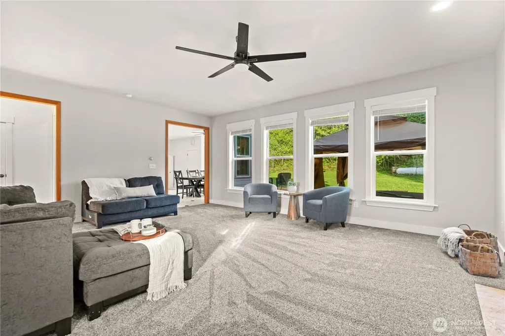 5817 Banner Road SE Port Orchard WA 98367