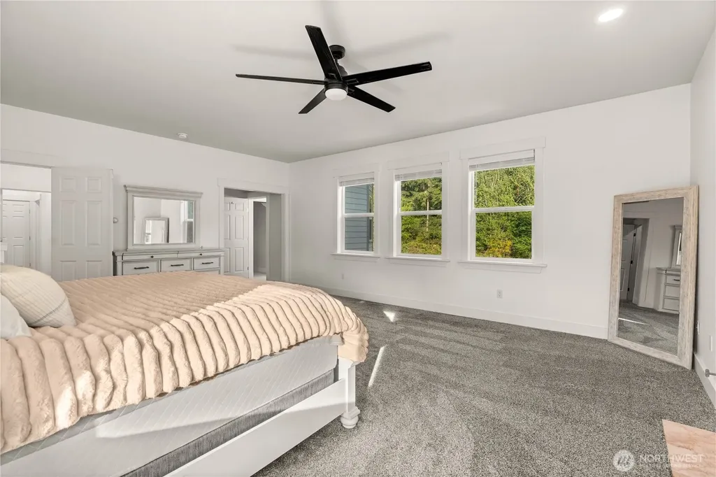5817 Banner Road SE Port Orchard WA 98367
