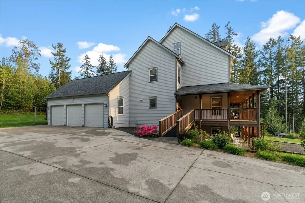 5817 Banner Road SE Port Orchard WA 98367