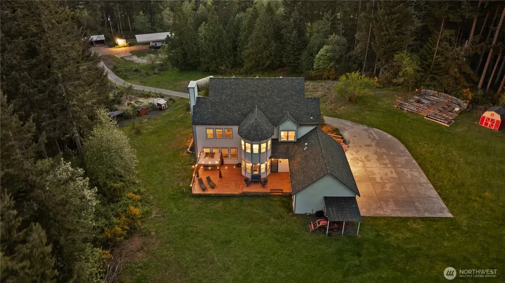 5817 Banner Road SE Port Orchard WA 98367