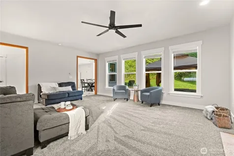 5817 Banner Road SE Port Orchard WA 98367