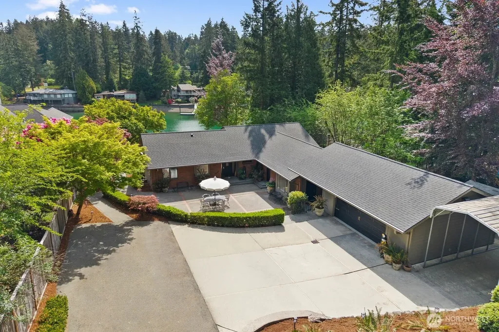 8815 90th Avenue NW Gig Harbor WA 98332