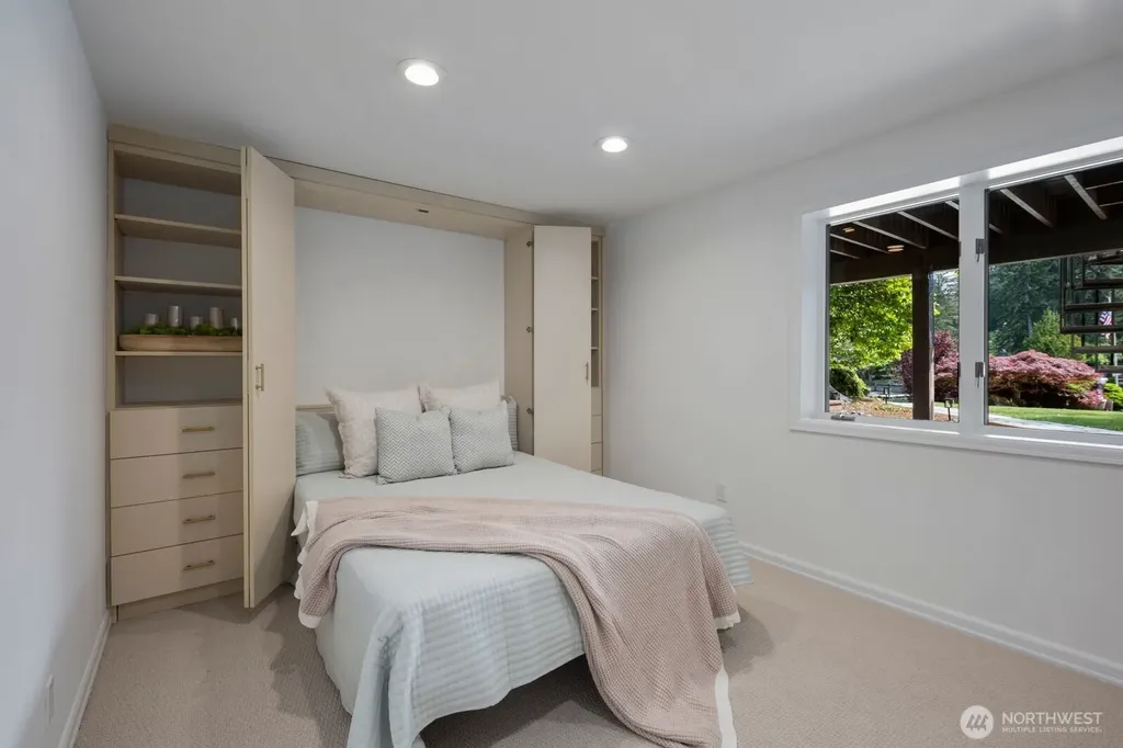 8815 90th Avenue NW Gig Harbor WA 98332