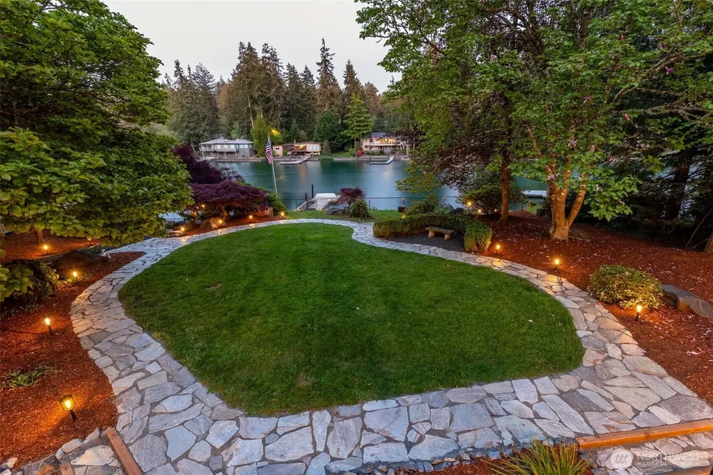 8815 90th Avenue NW Gig Harbor WA 98332