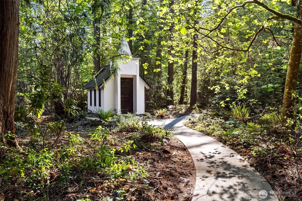 8815 90th Avenue NW Gig Harbor WA 98332
