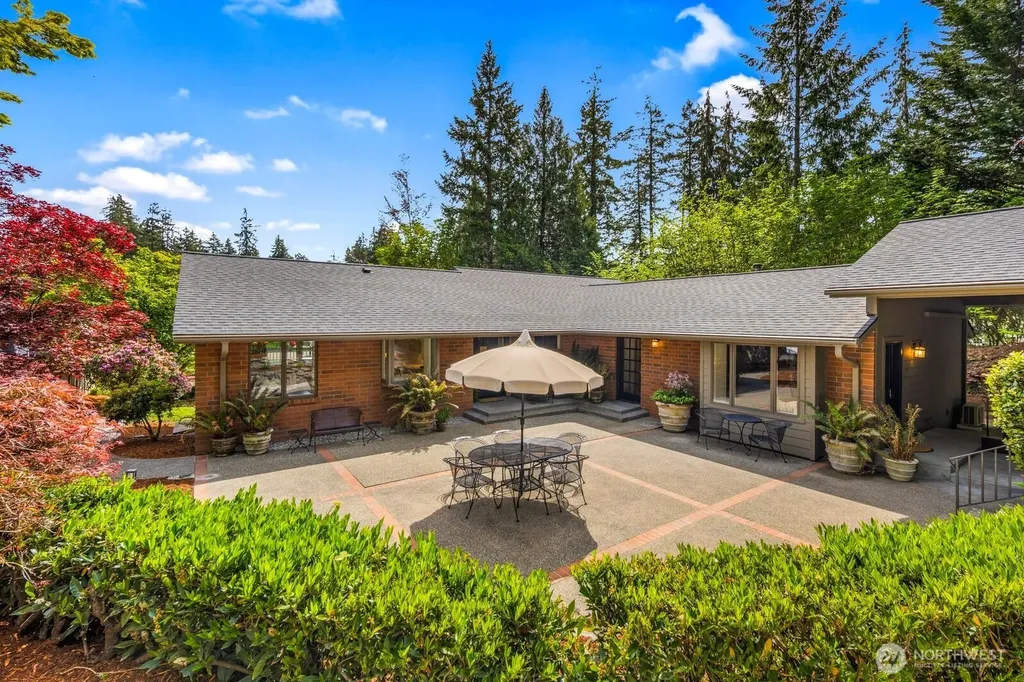8815 90th Avenue NW Gig Harbor WA 98332