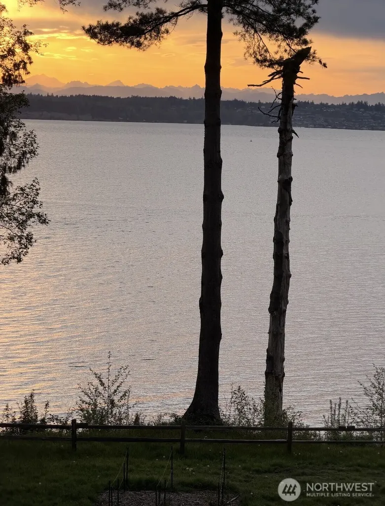 3013 Paradise Bay Road Port Ludlow WA 98365